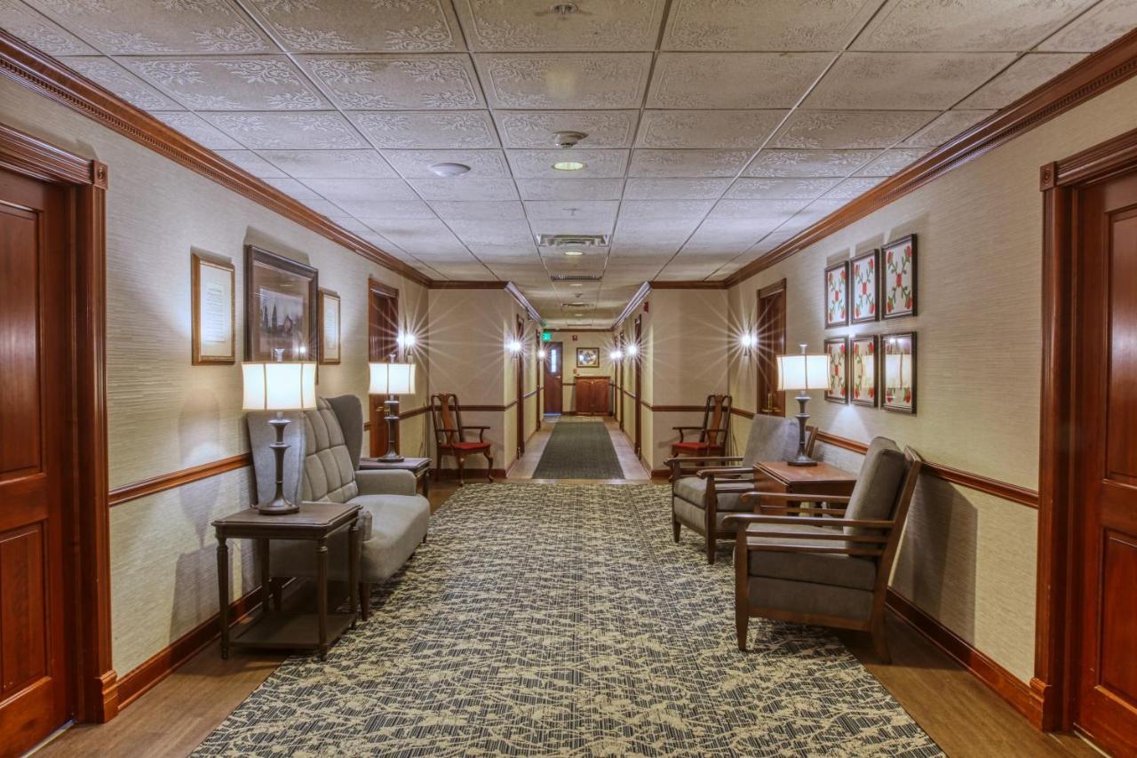 Carlisle Inn Walnut Creek Exterior photo